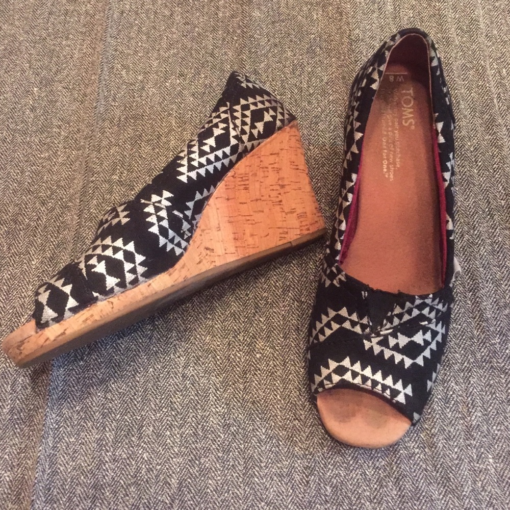 TOMS Black & Silver Tribal Print Cork Wrapped Peep Toe Wedges